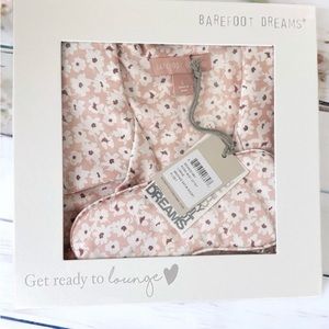 NWT! Barefoot Dreams Ditsy Rose Washed Satin Short Pajama & Sleep Mask Set